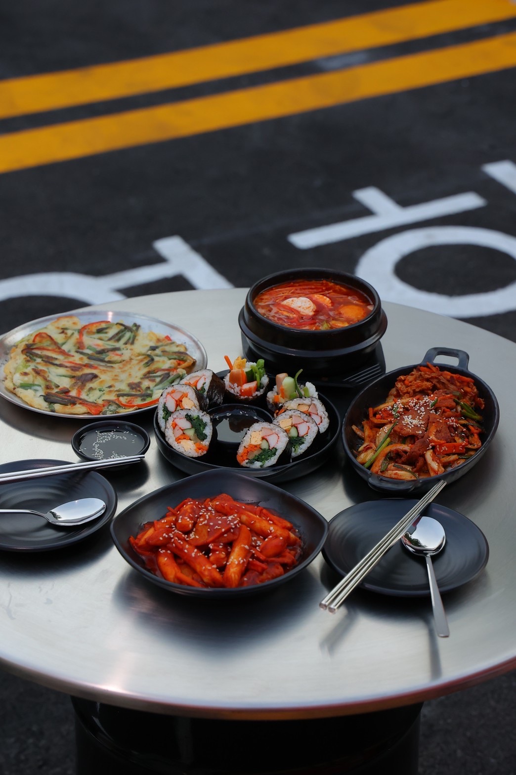 Gombe Gombe Korean Style Grill