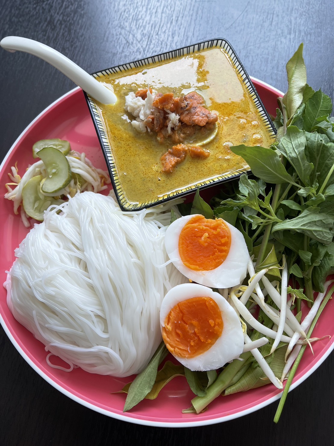 Jod Club Noodles in front of Thonburi Hospital