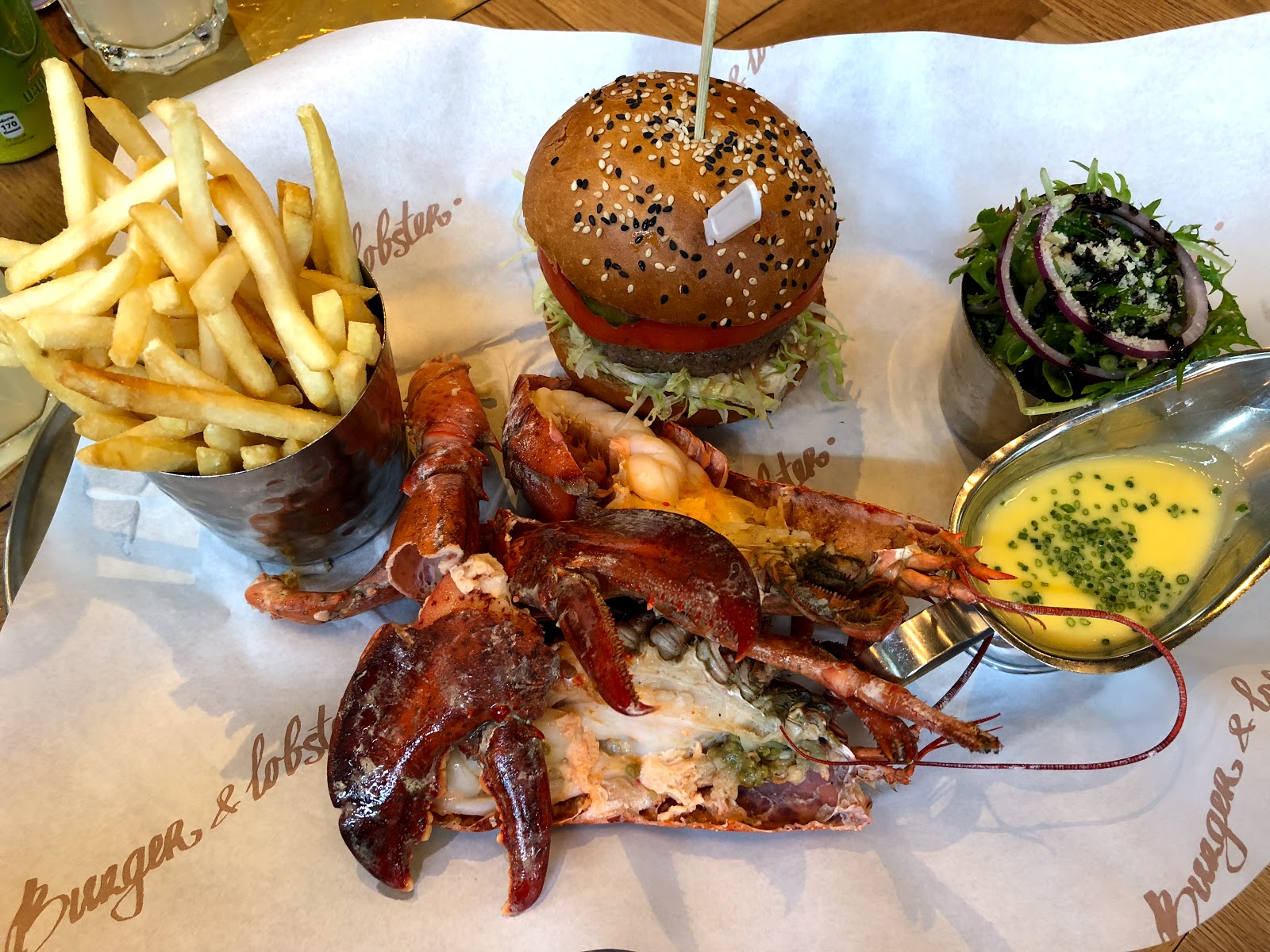 Burger & Lobster
