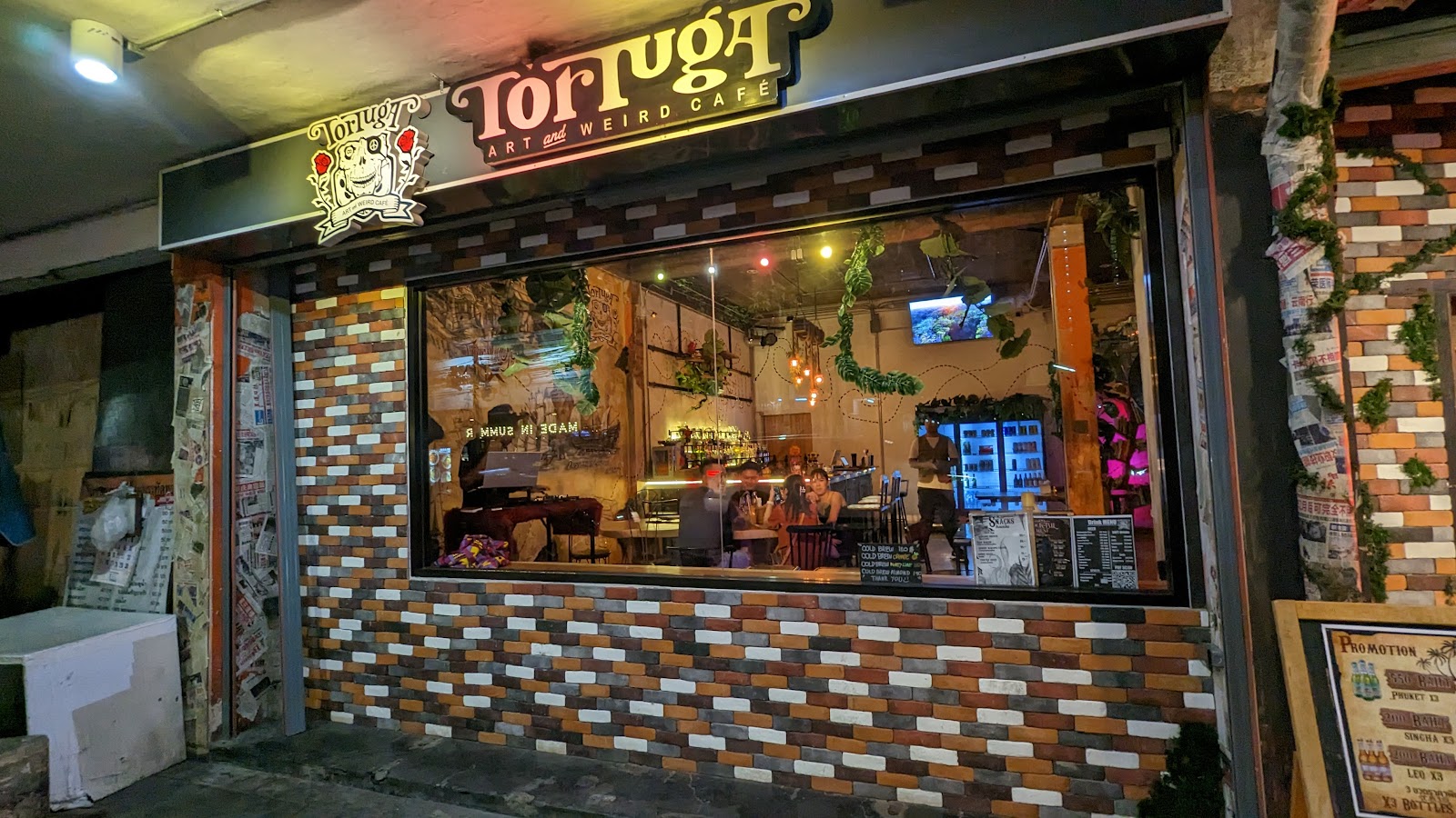 Tortuga, Art and Quirk Café | Board Game Bar, Izakaya Restaurant